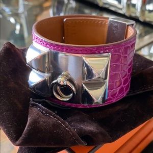 SOLD!Hermes CDC alligator fushia.  100% authentic.